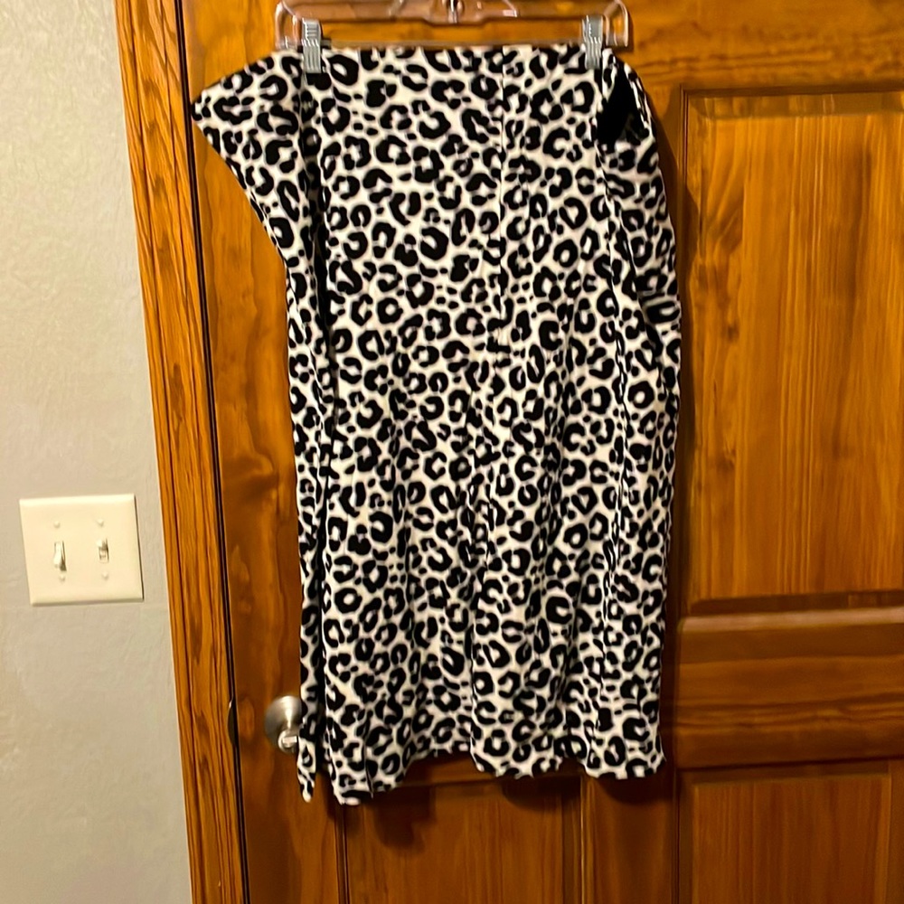 Size 24-26 skirt